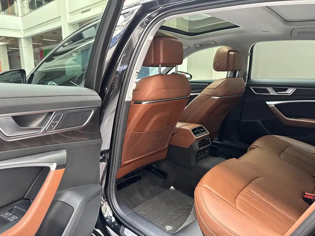 Audi A6L — миниатюра 12