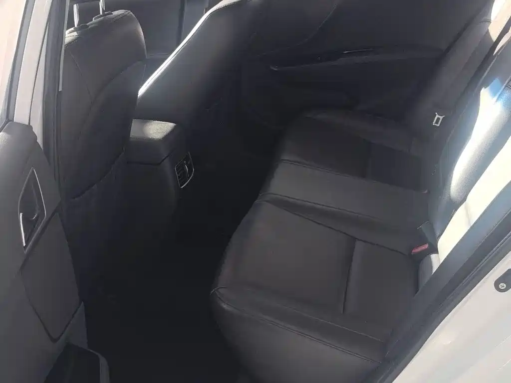 Hyundai Mistra — миниатюра 11