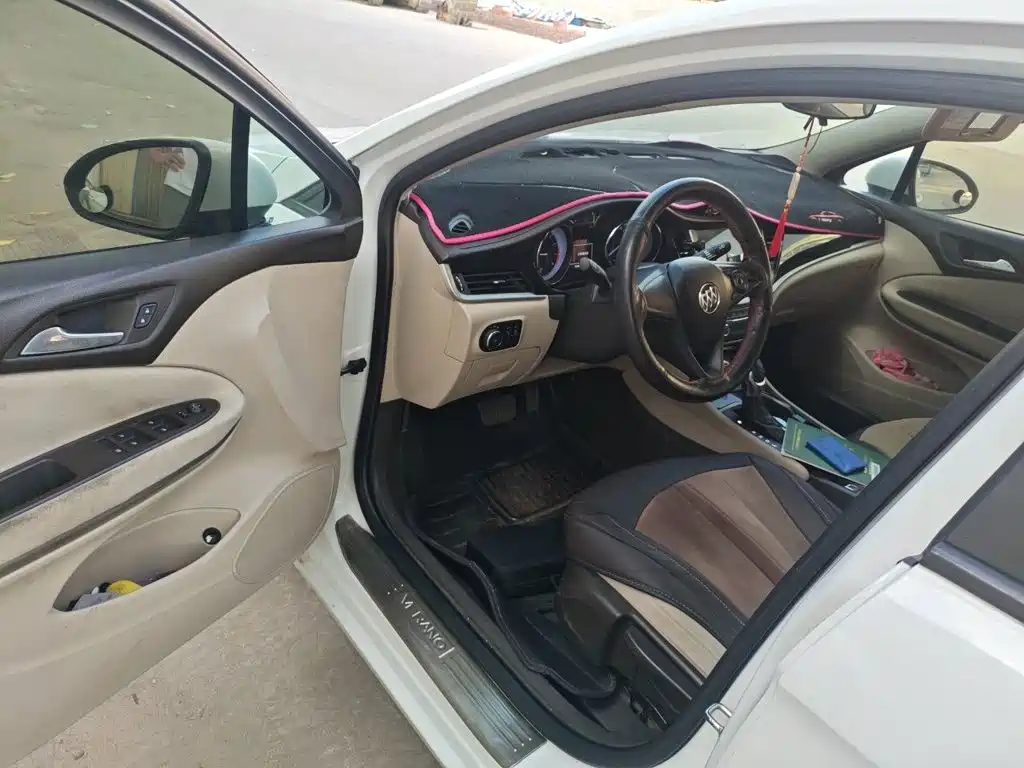 Buick Verano — миниатюра 12