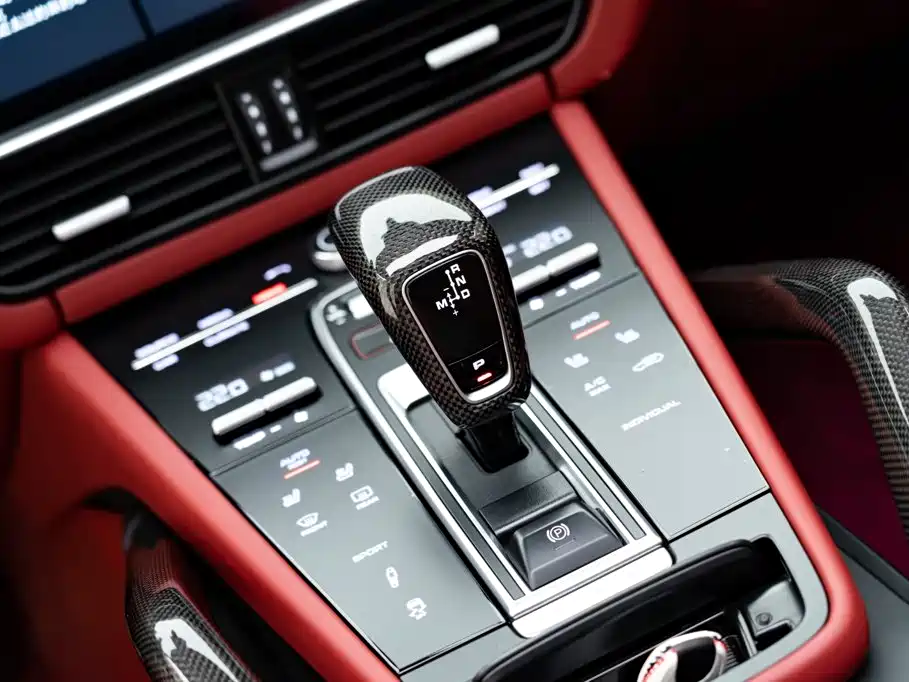 Porsche Cayenne — миниатюра 14