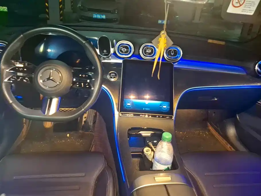 Mercedes-Benz C-Class — миниатюра 12