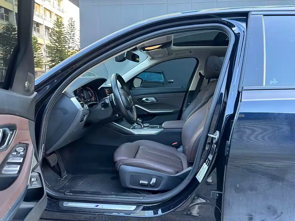 BMW 3 Series — миниатюра 3
