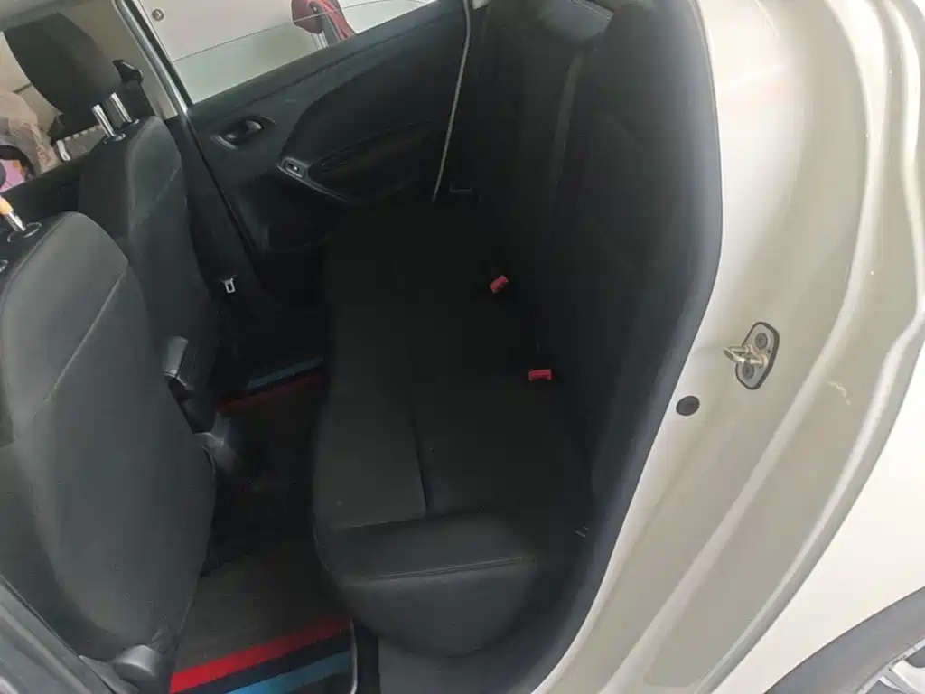 Citroen Elysee — миниатюра 17