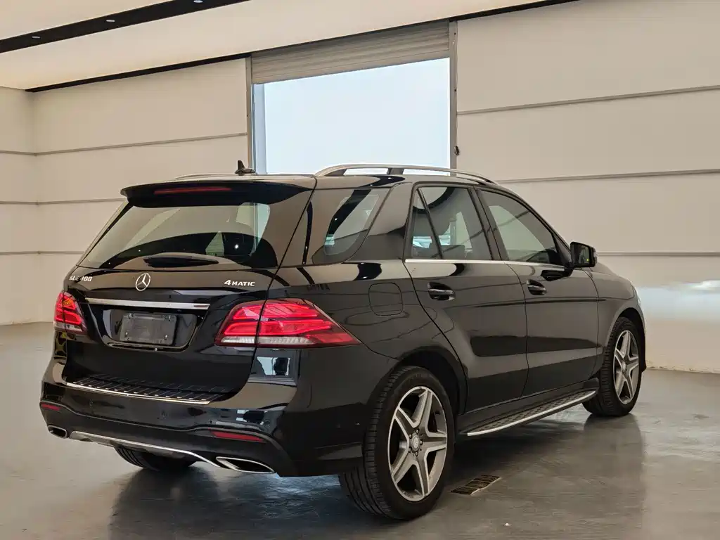 Mercedes-Benz GLE (Import) — миниатюра 8