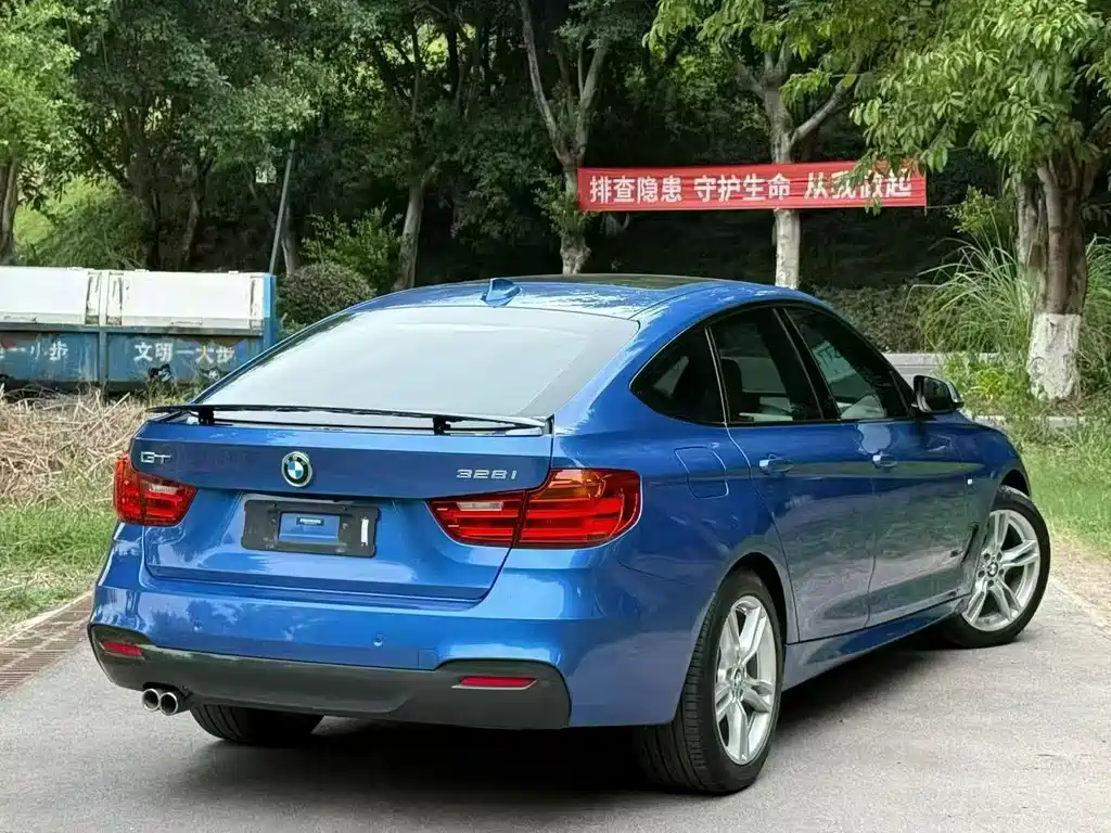 BMW 3 Series GT — миниатюра 7
