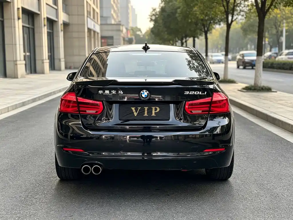 BMW 3 Series — миниатюра 8