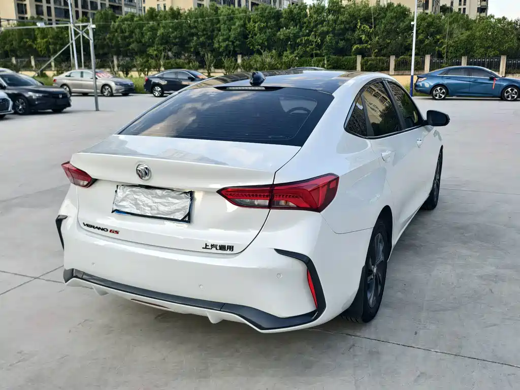 Buick Verano — миниатюра 5