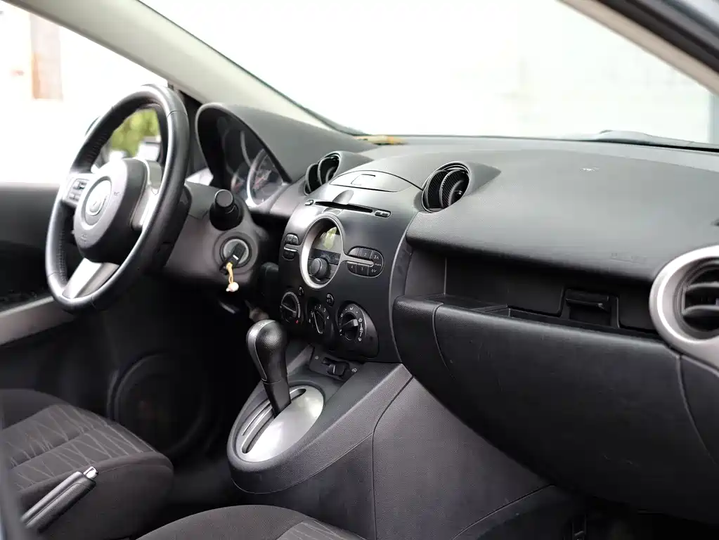 Mazda 2 Dazzle Dynamic 1.5L Auto Luxury Edition, фото 52