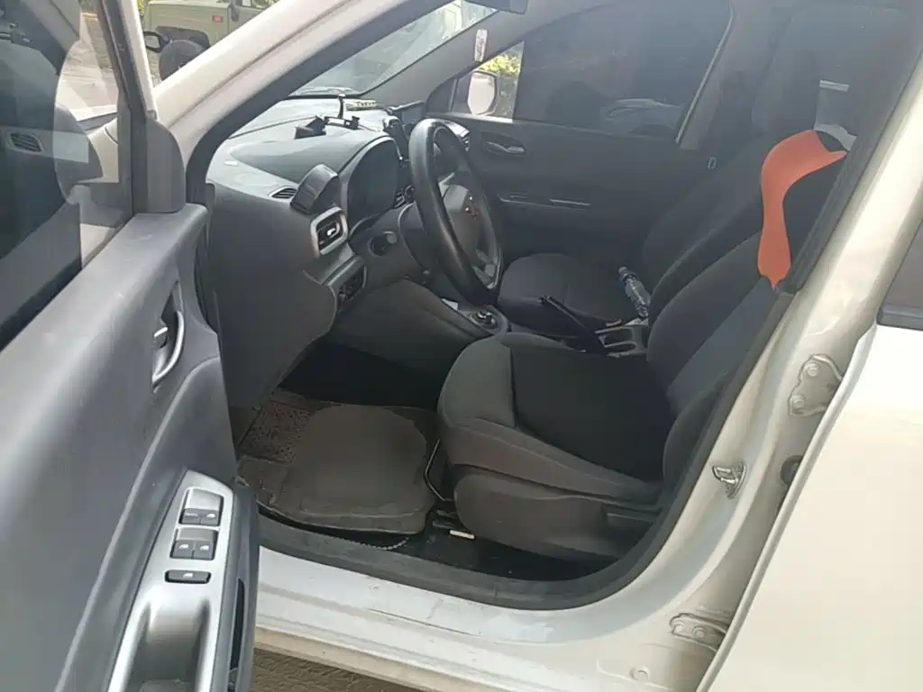 Wuling Hongguang EV — миниатюра 16