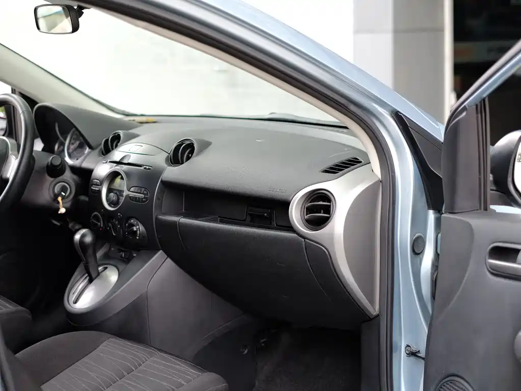 Mazda 2 Dazzle Dynamic 1.5L Auto Luxury Edition, фото 55