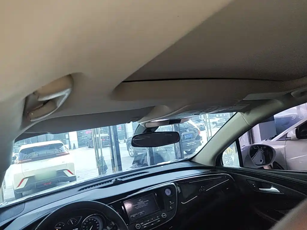 Buick Envision Plus — миниатюра 18