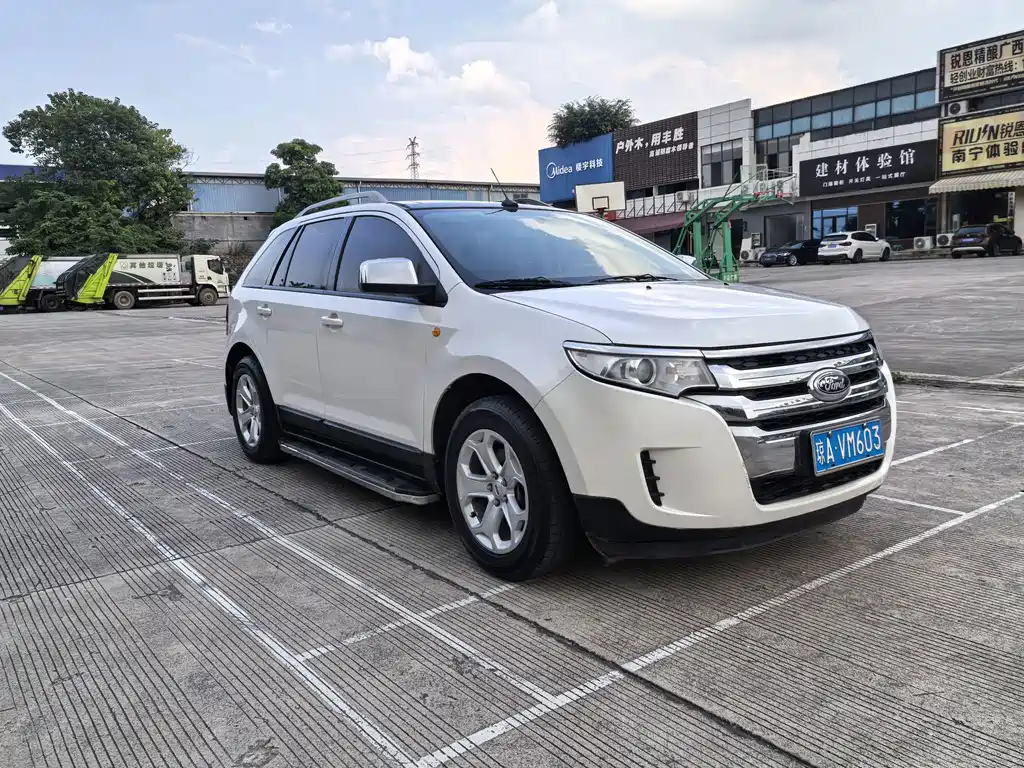 Ford Edge (Import) — миниатюра 3