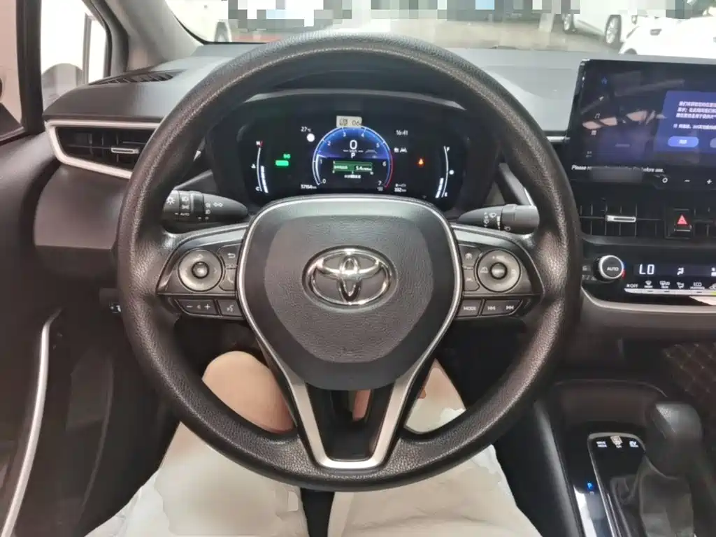 Toyota Corolla — миниатюра 11
