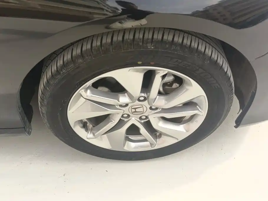 Honda Accord — миниатюра 6