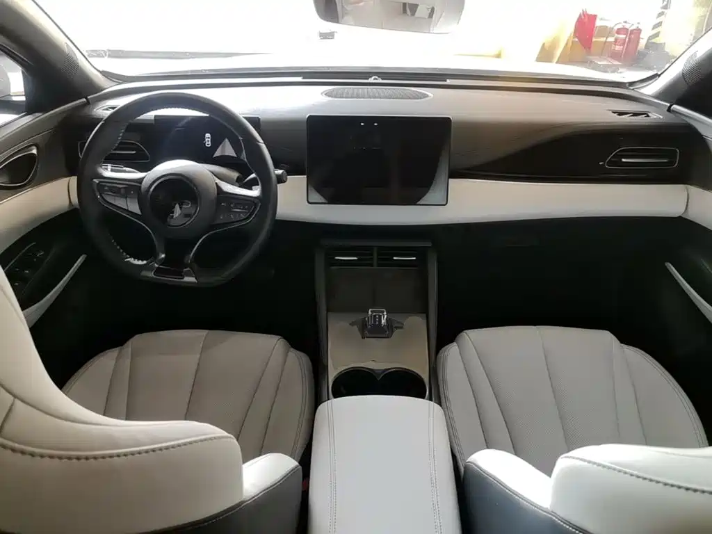 BYD Seal 06 — миниатюра 10