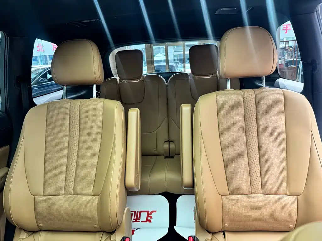 Li Auto Li ONE — миниатюра 9