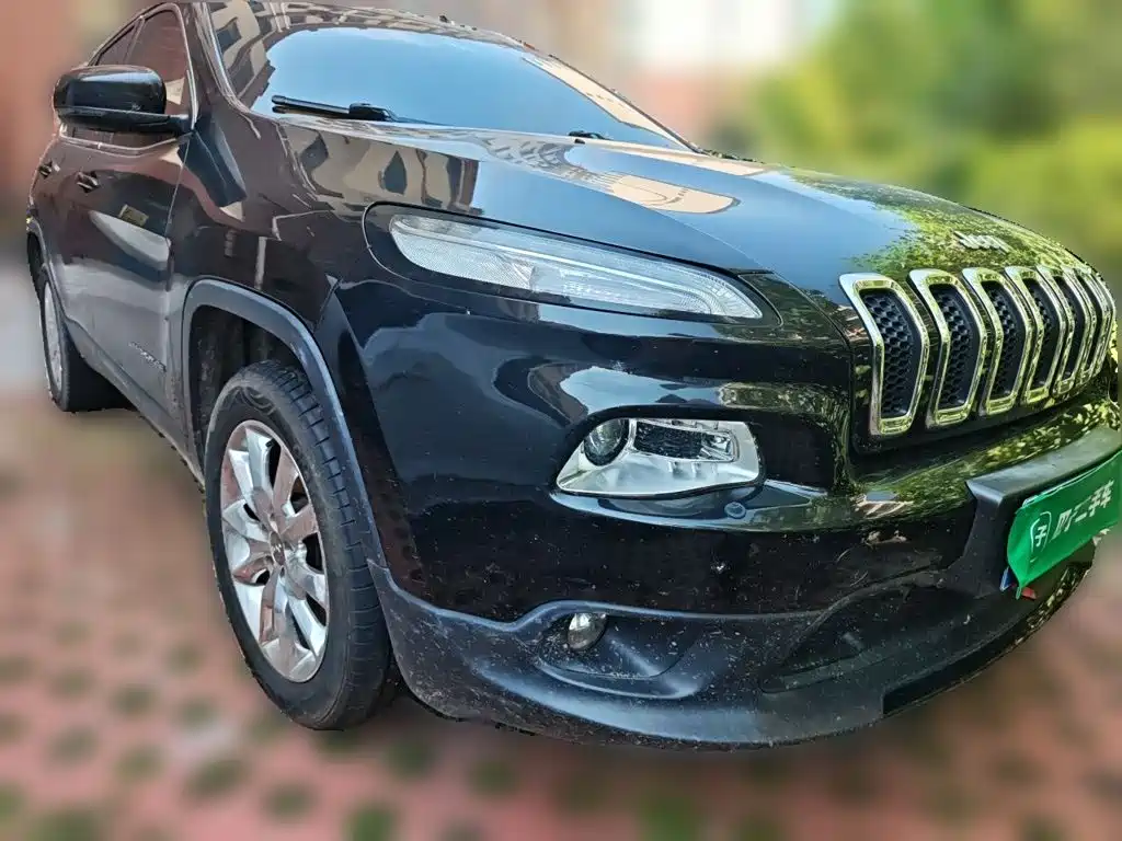 Jeep Cherokee (Import) — миниатюра 3