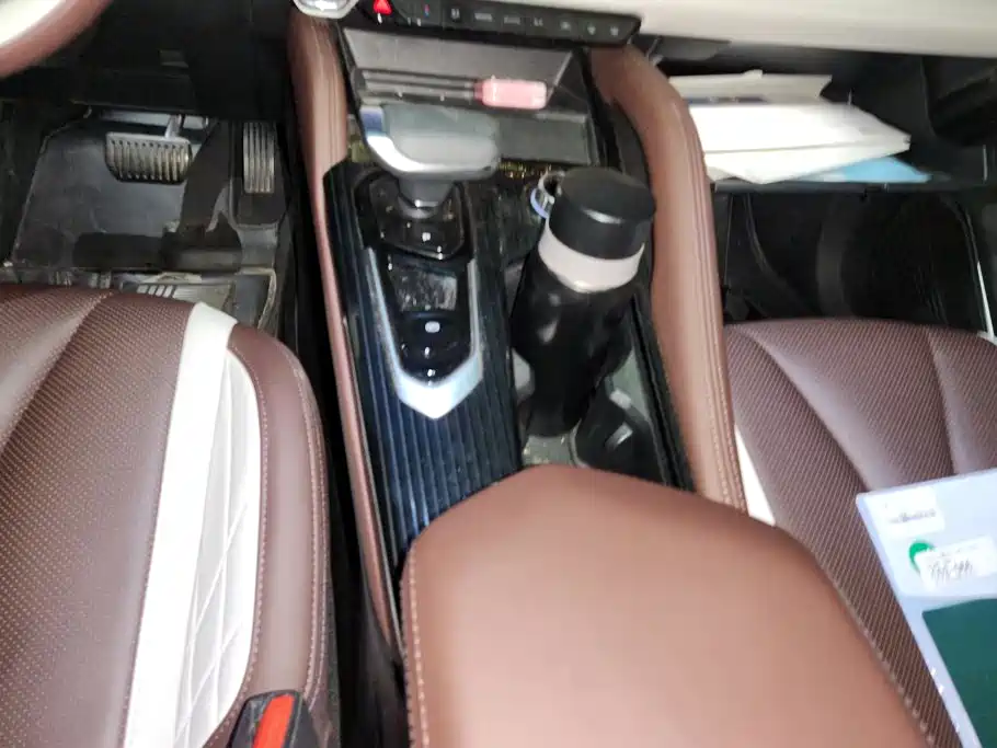 Geely Xingyue L — миниатюра 16