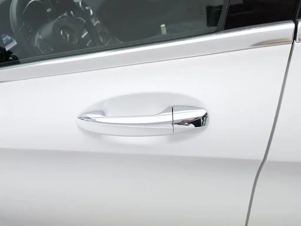 Mercedes-Benz C-Class — миниатюра 18