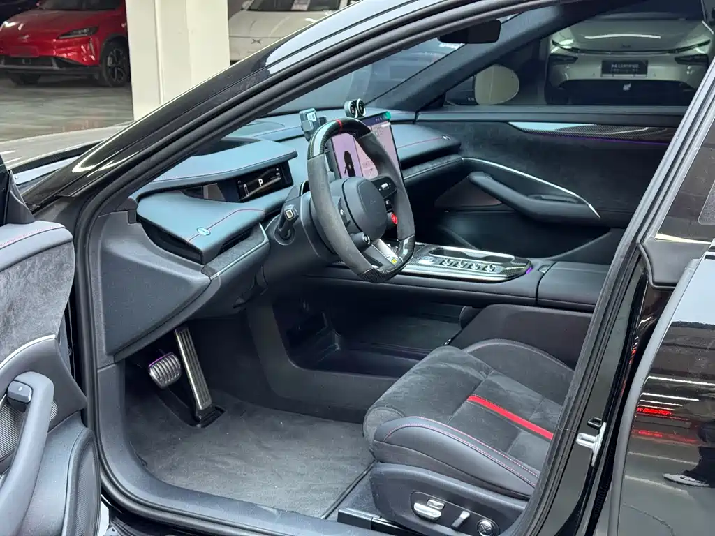 XIAOMI CAR XIAOMI SU7 ULTRA