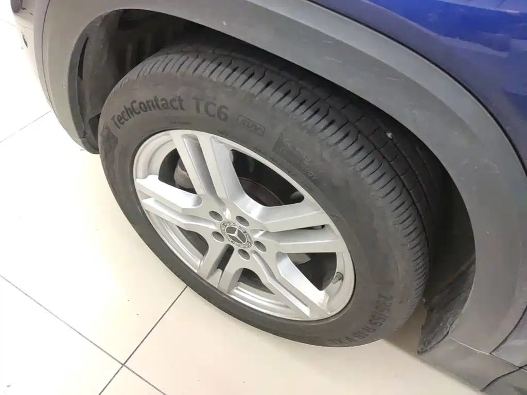 Mercedes-Benz GLB — миниатюра 23