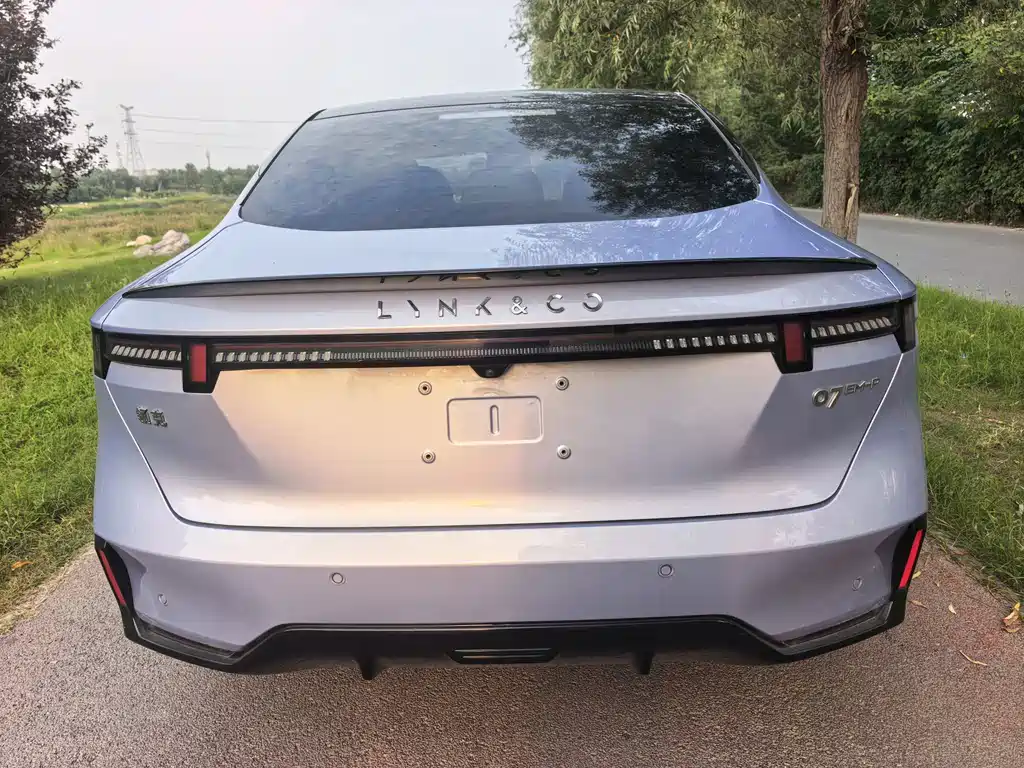 Lynk & Co 07 EM-P — миниатюра 11