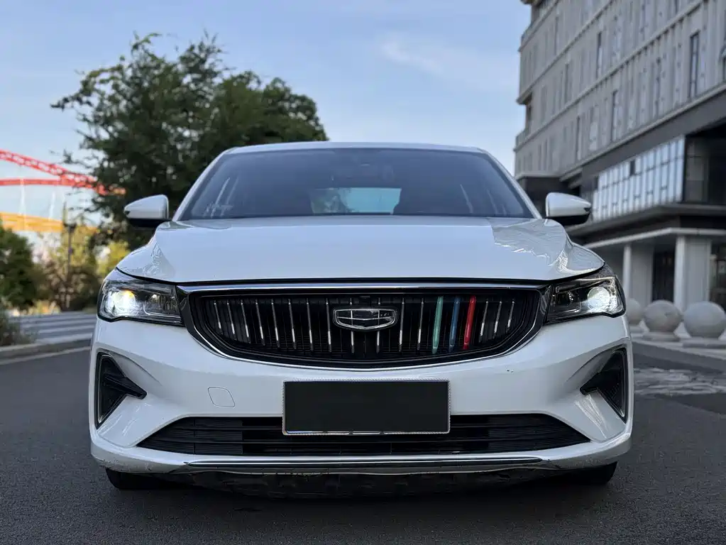 Geely Emgrand 2022 4 1.5L CVT Elite