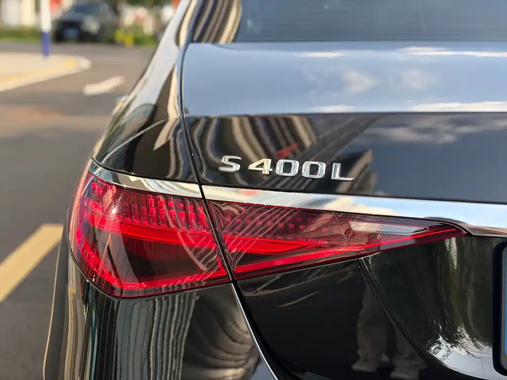 Mercedes-Benz S-Class — миниатюра 13