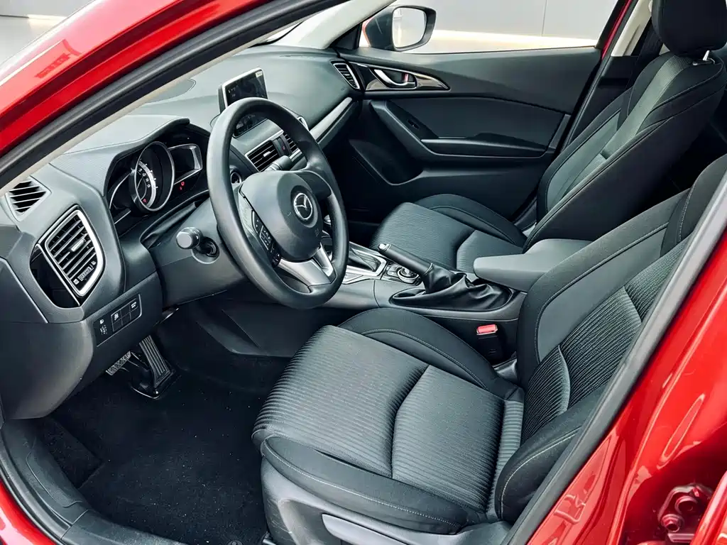 Mazda 3 Axela — миниатюра 8