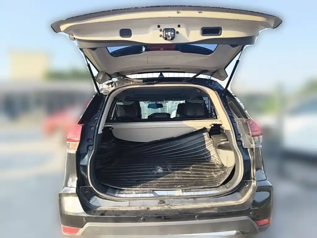 Nissan X-Trail — миниатюра 24