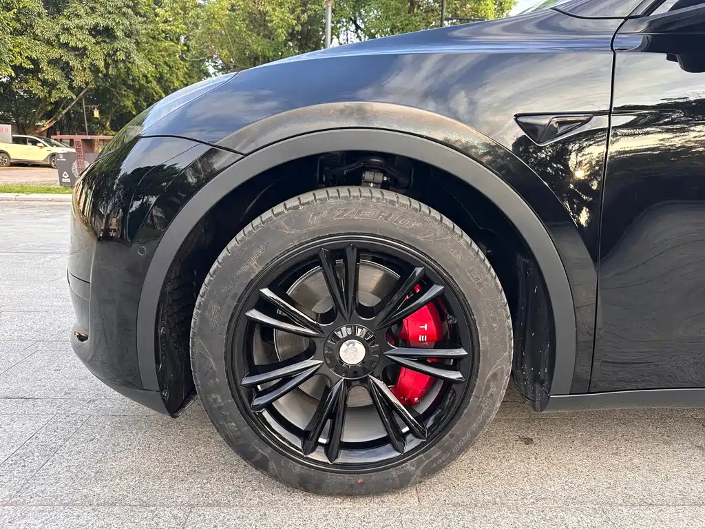Tesla Model Y — фотографии объявления, Фото 11