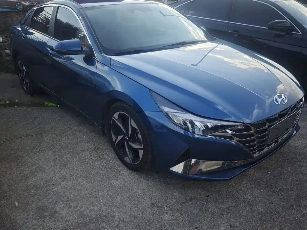 Hyundai Elantra — миниатюра 3
