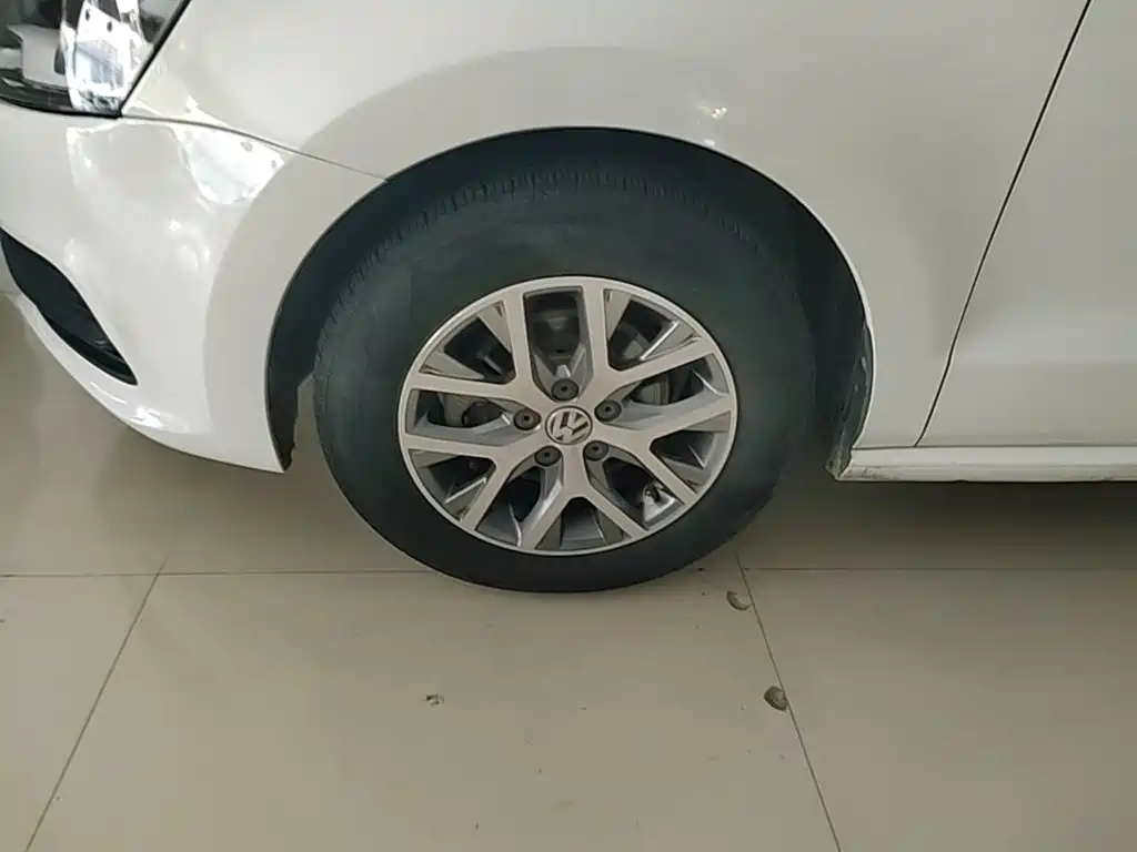 Volkswagen Polo — миниатюра 23