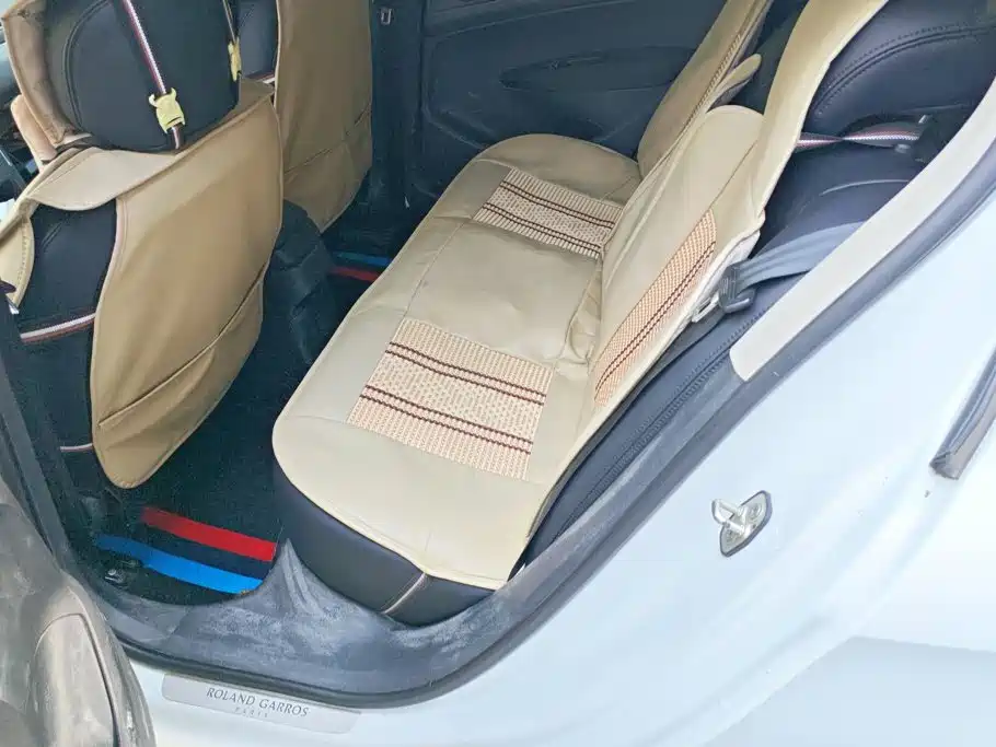 Peugeot 308 — миниатюра 11