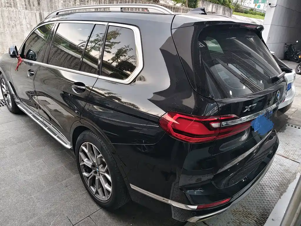 BMW X7 — миниатюра 9
