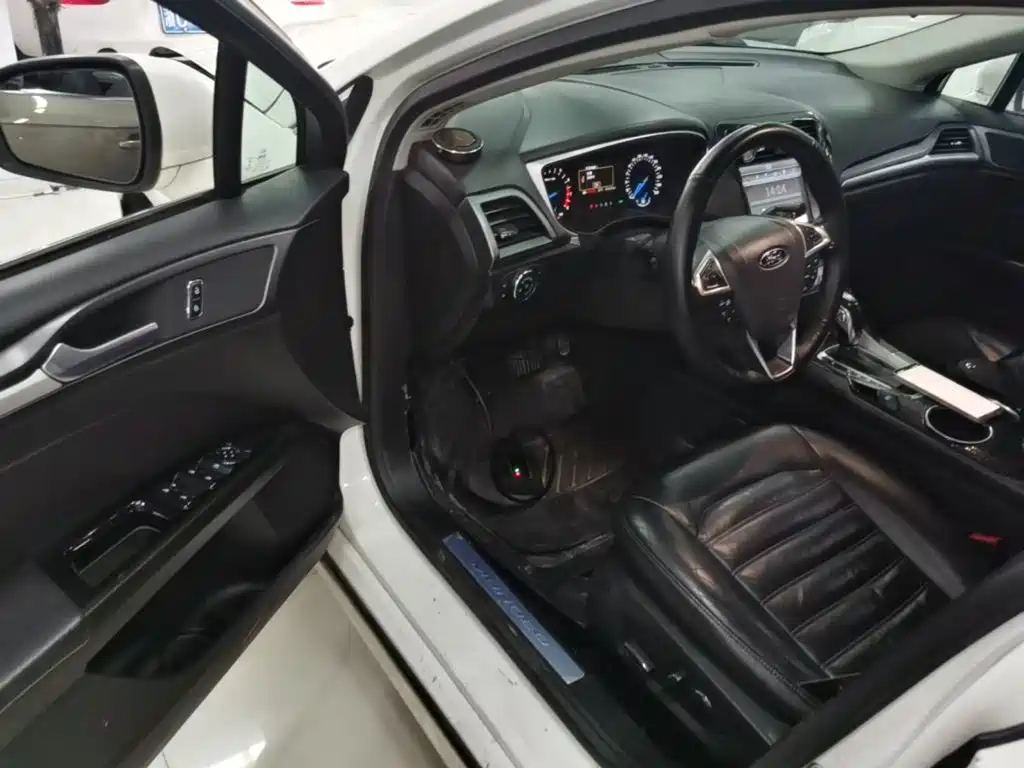 Ford Mondeo — миниатюра 16