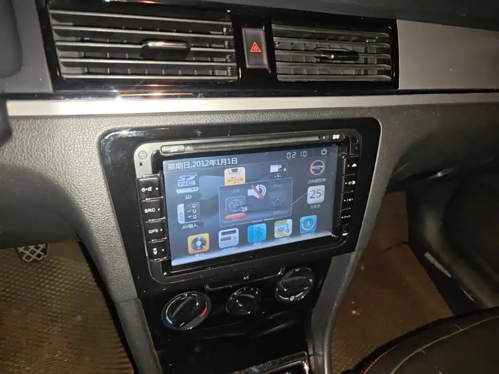 Volkswagen Bora 2014 1.6L MT Fashion