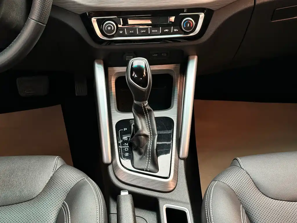 Geely Vision X3 — миниатюра 17