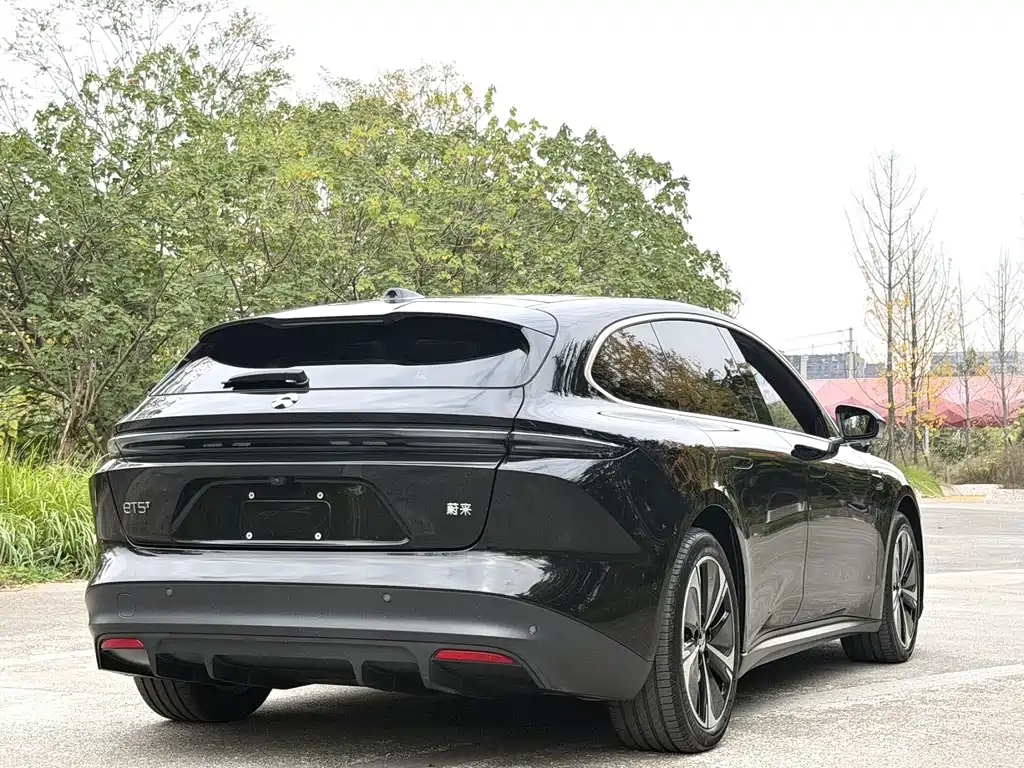 NIO NIO ET5T