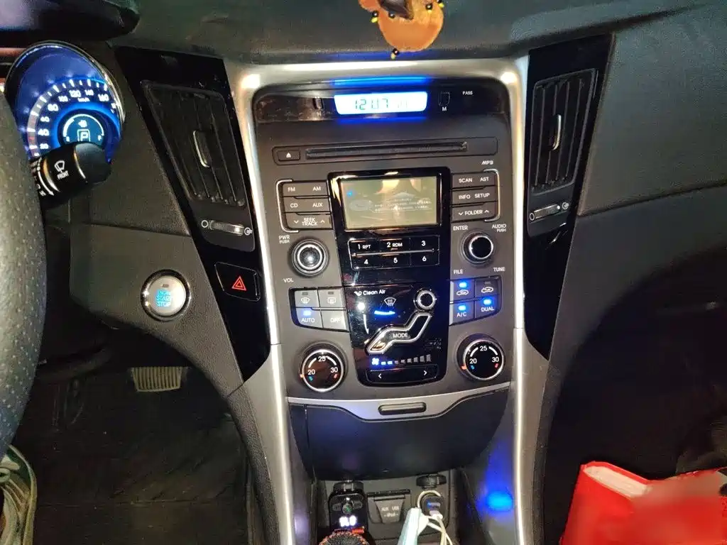 Hyundai Sonata — миниатюра 6