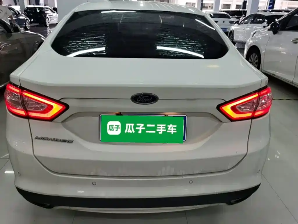Ford Mondeo — миниатюра 6