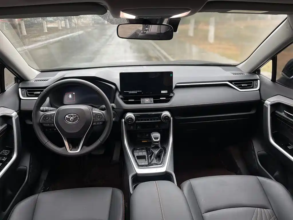 TOYOTA RAV4 RONGFANG