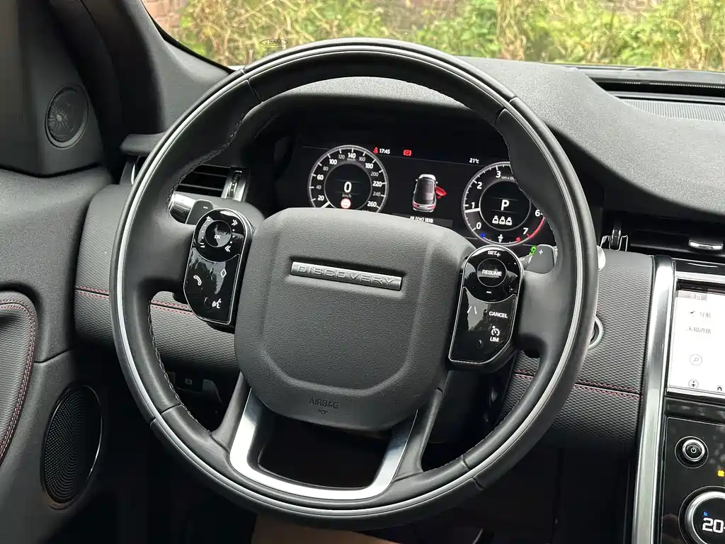 Land Rover Discovery Sport — миниатюра 18