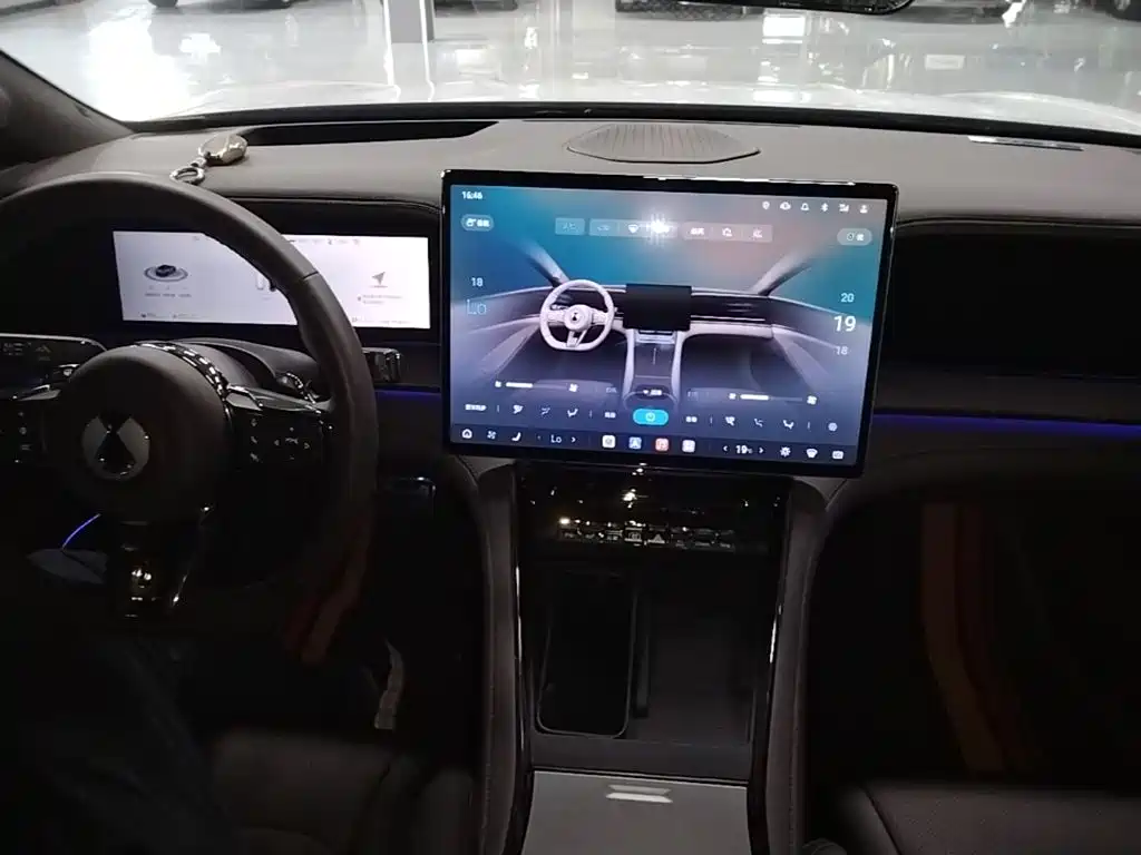 Denza Denza Z9 — миниатюра 10