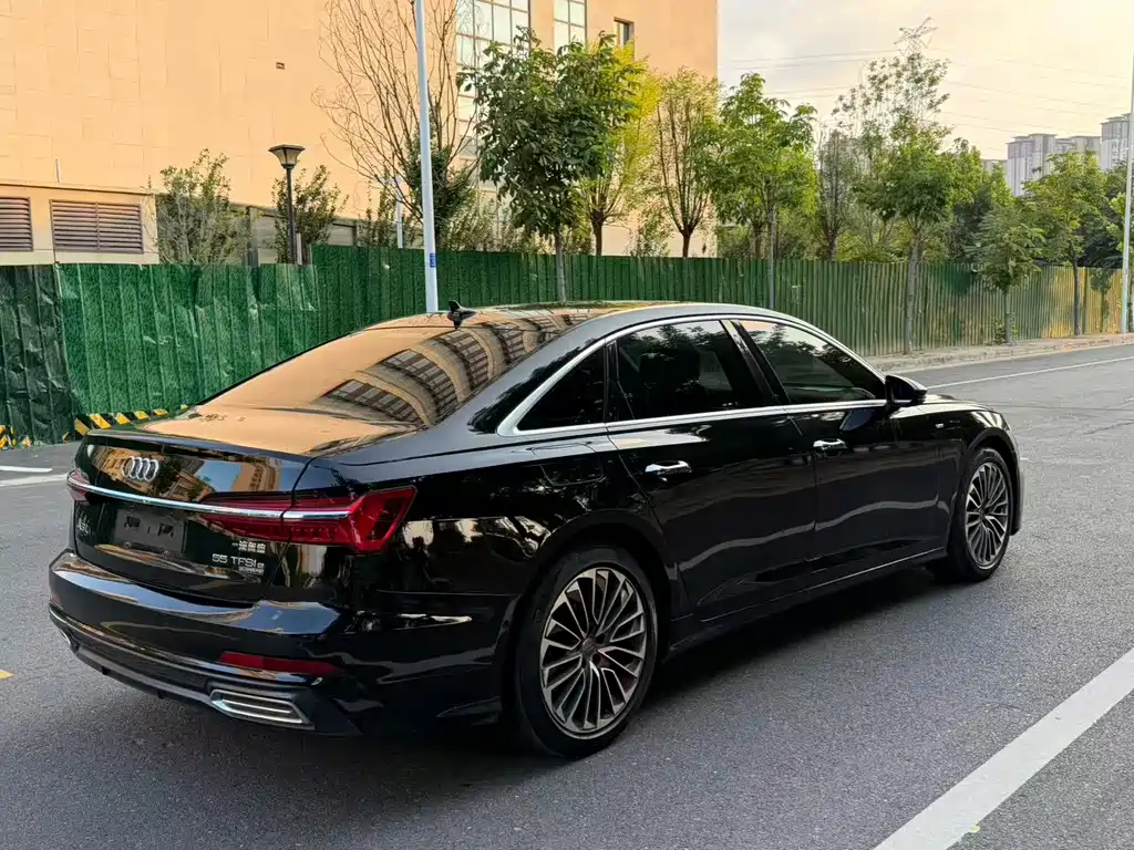 Audi A6L New Energy — миниатюра 9