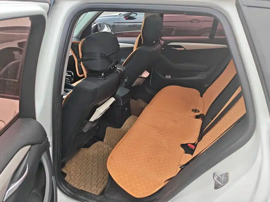 BMW X1 — миниатюра 11