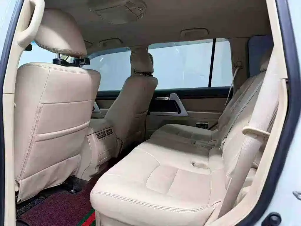 Toyota Land Cruiser 2018 4.0L AT