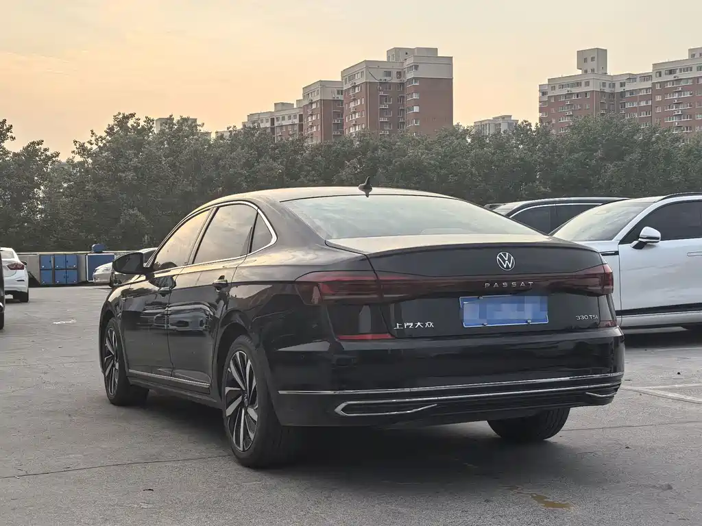 Volkswagen Passat — миниатюра 4