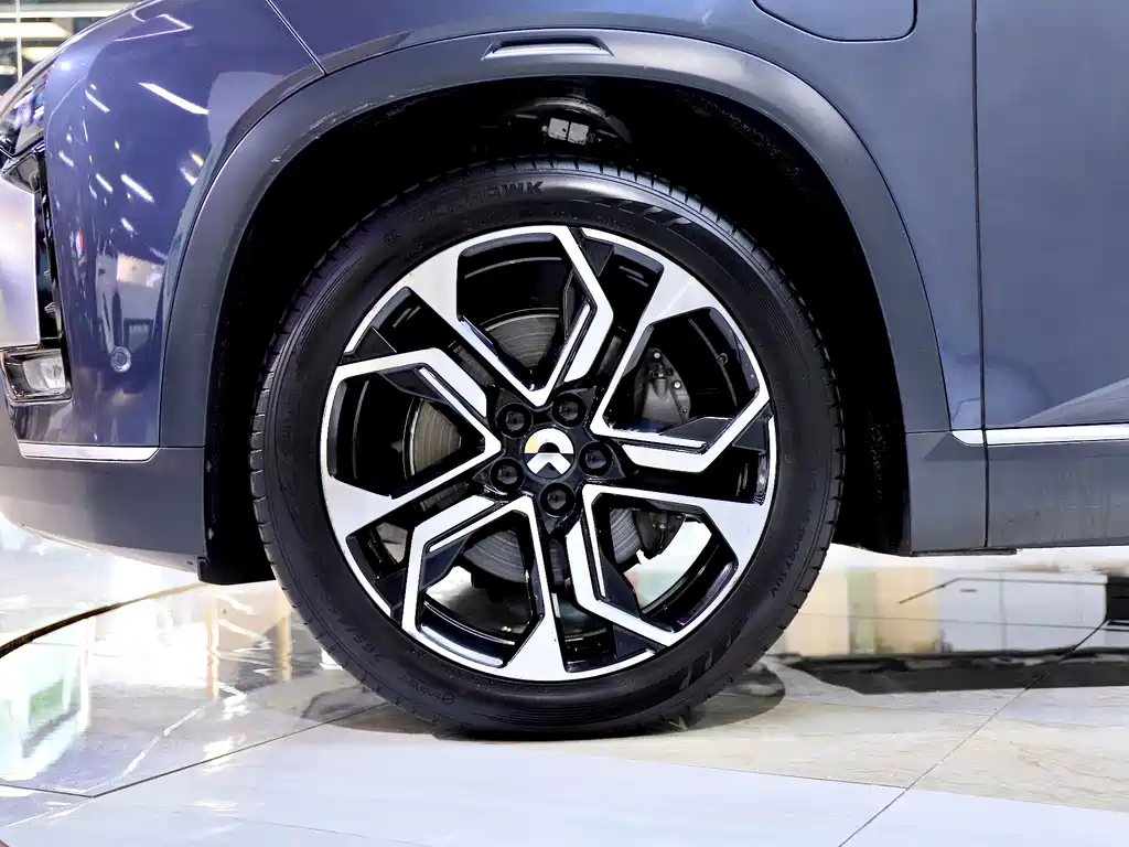 NIO ES8 — миниатюра 6