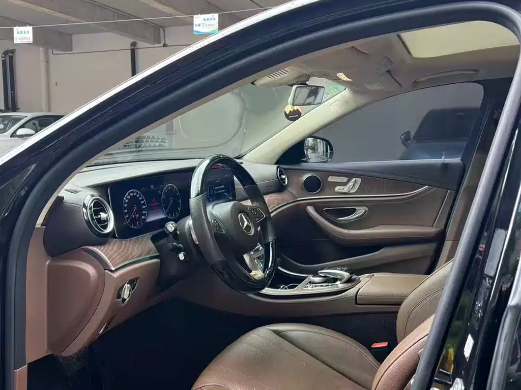 Mercedes-Benz E-Class E 2016 E 300 L Luxury